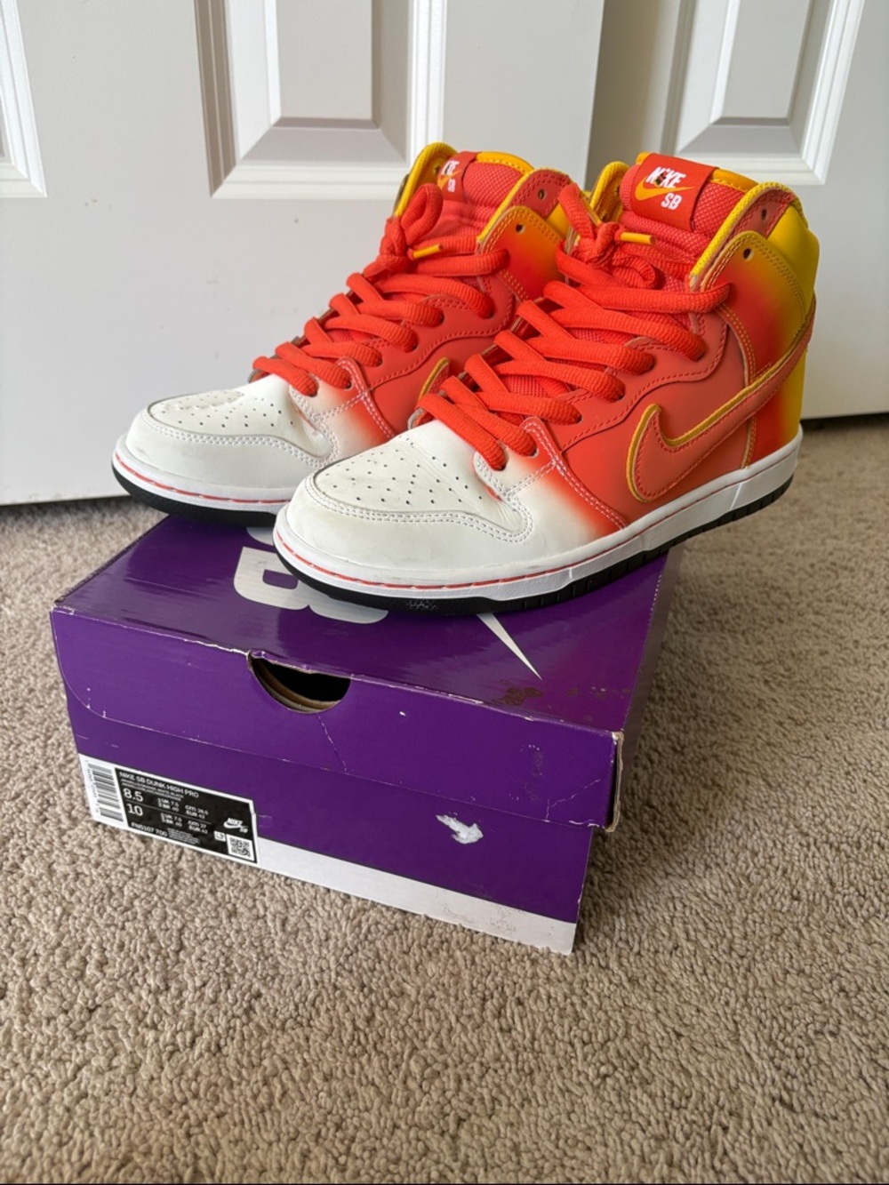 Nike SB Dunk High Sweet Tooth size 8.5 slightly used